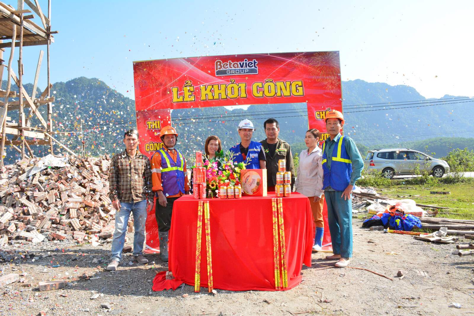 Thi công biệt thự hiện đại TC20075, giai đoạn khởi công – mặt ngoài công trình