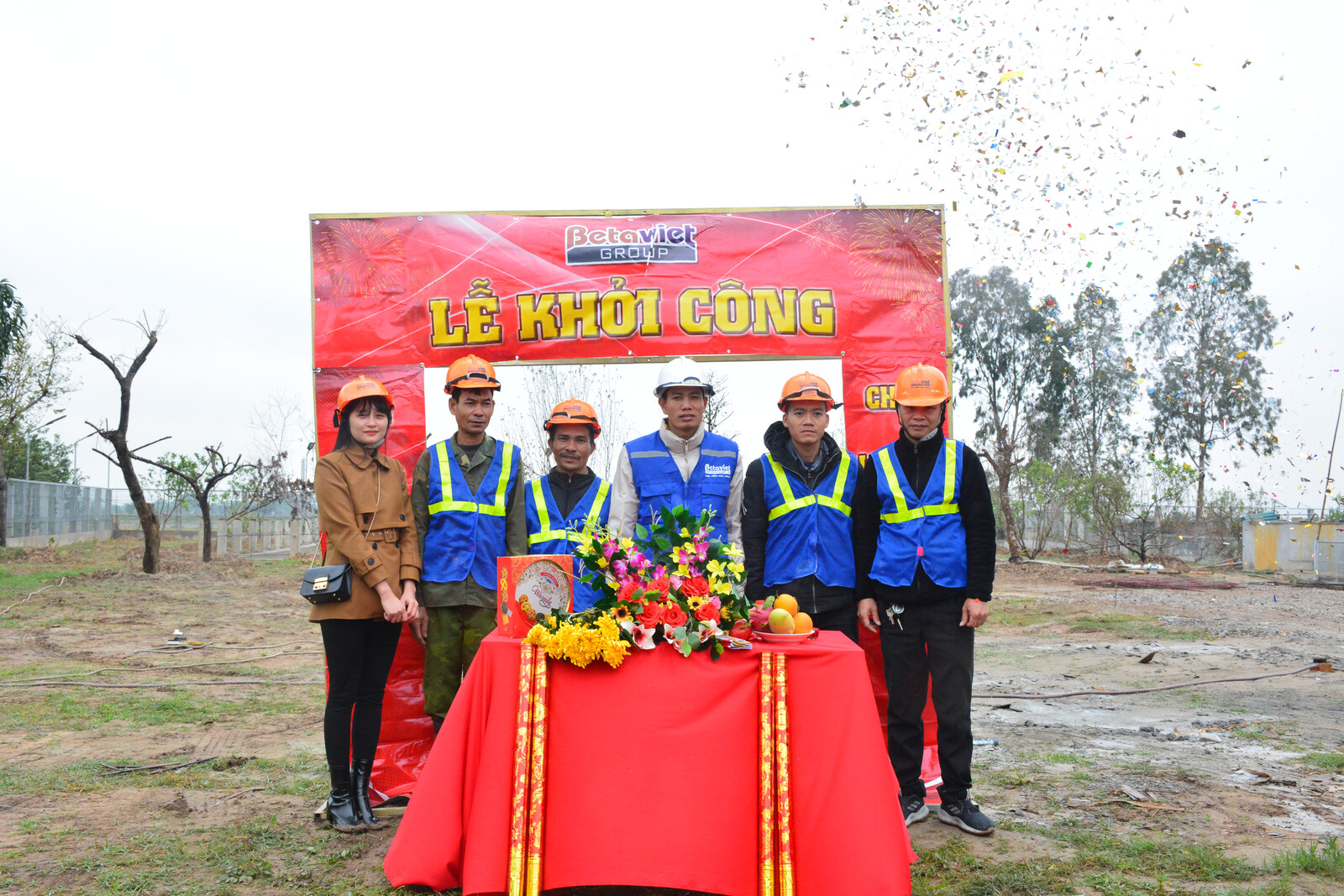 Thi công biệt thự 3 tầng mái Nhật TC20182, giai đoạn khởi công – mặt ngoài công trình