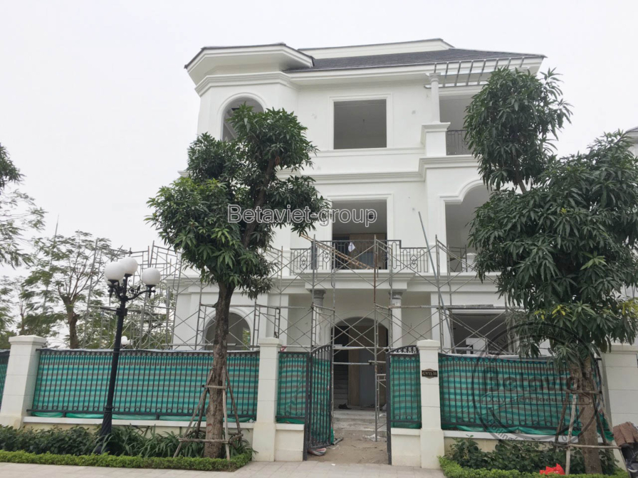Thi công biệt thự 3 tầng hiện đại TC20109, giai đoạn thi công phần thô – mặt ngoài công trình (9)