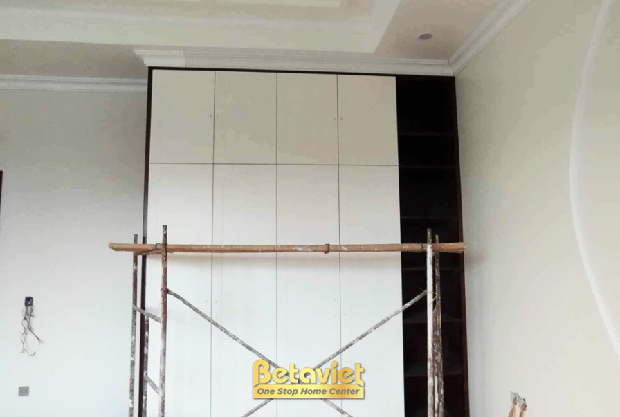 Thi công biệt thự 2 tầng địa trung hải TC21109a, giai đoạn lắp đặt hoàn thiện – ảnh thi công thực tế (3)