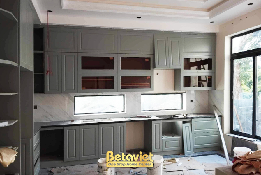 Thi công biệt thự 2 tầng địa trung hải TC21109a, giai đoạn lắp đặt hoàn thiện – phòng bếp và phòng ăn (3)