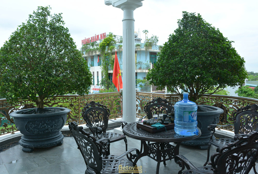 Thi công biệt thự 3 tầng tân cổ điển TC20110, giai đoạn hoàn thành – ban công