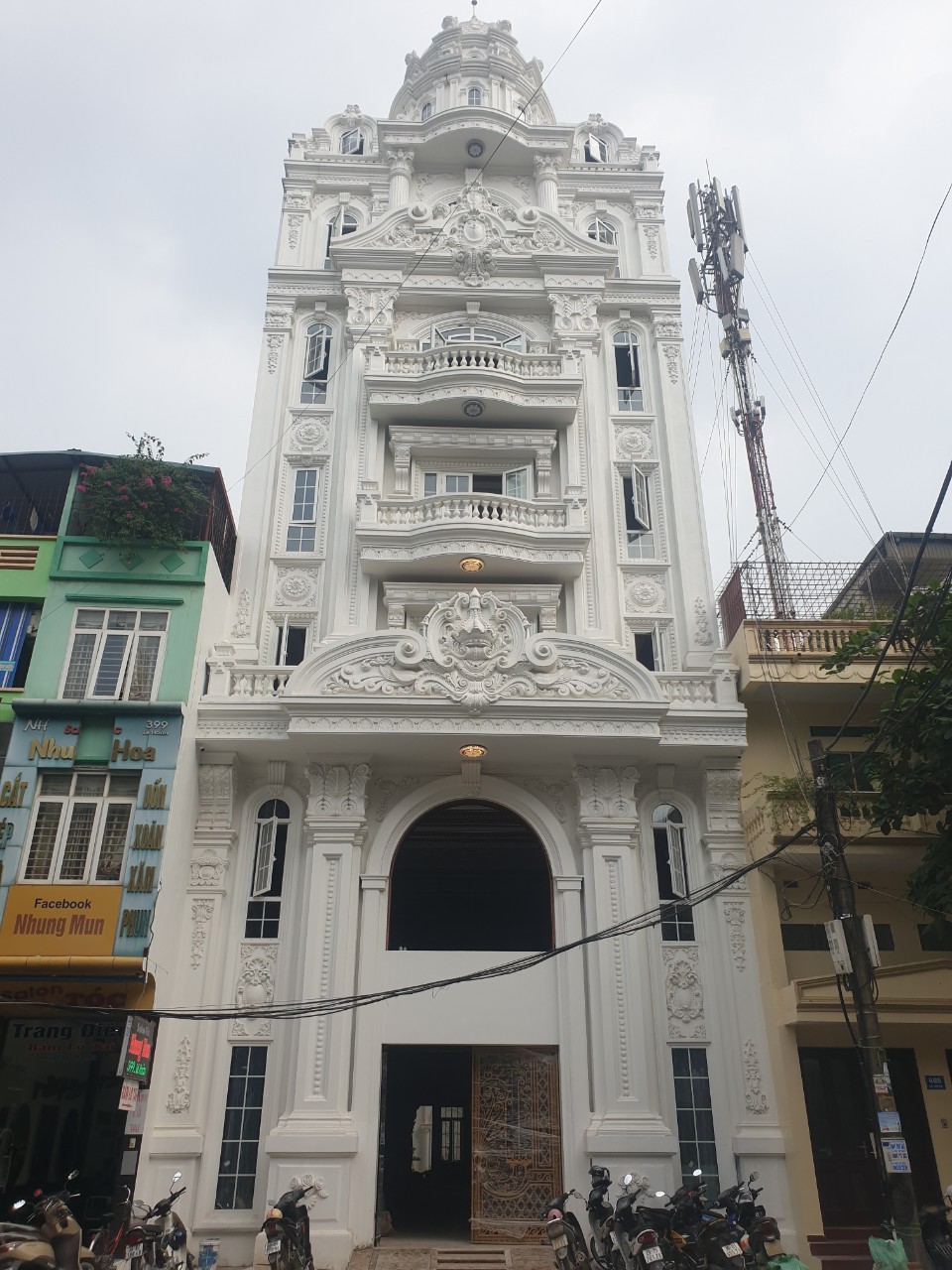 Phần thô Quá trình thi công nhà biệt thự cổ điển 7 tầng 1340m2 tại Thanh Hóa – TC20018