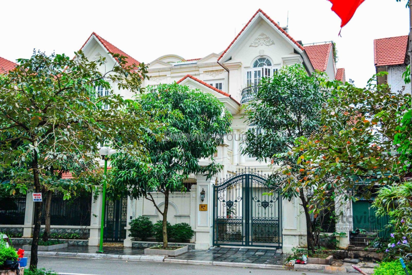 Thi công biệt thự 3 tầng TC16117, giai đoạn hoàn thành – mặt ngoài công trình