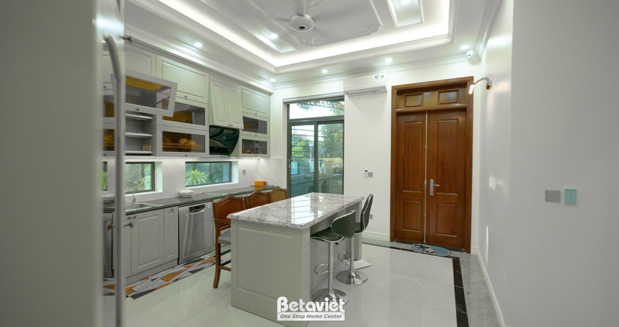 Thi công biệt thự 2 tầng địa trung hải TC21109a, giai đoạn hoàn thành – phòng bếp và phòng ăn