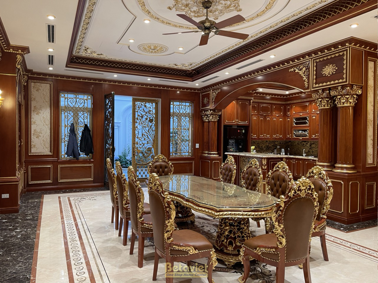 Quá trình thi công nhà biệt thự cổ điển 7 tầng 1340m2 tại Thanh Hóa
