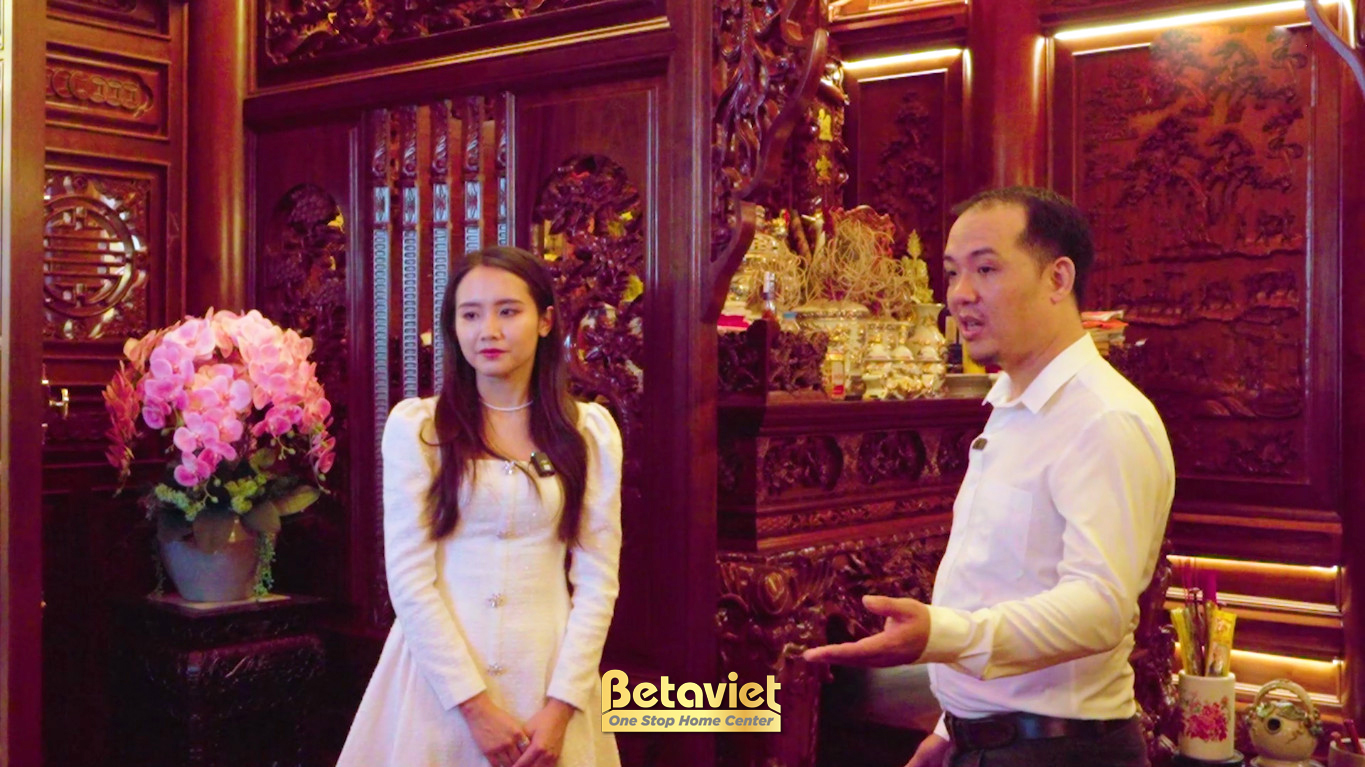 Gia chủ và kiến trúc sư sau thi công hoàn thiện