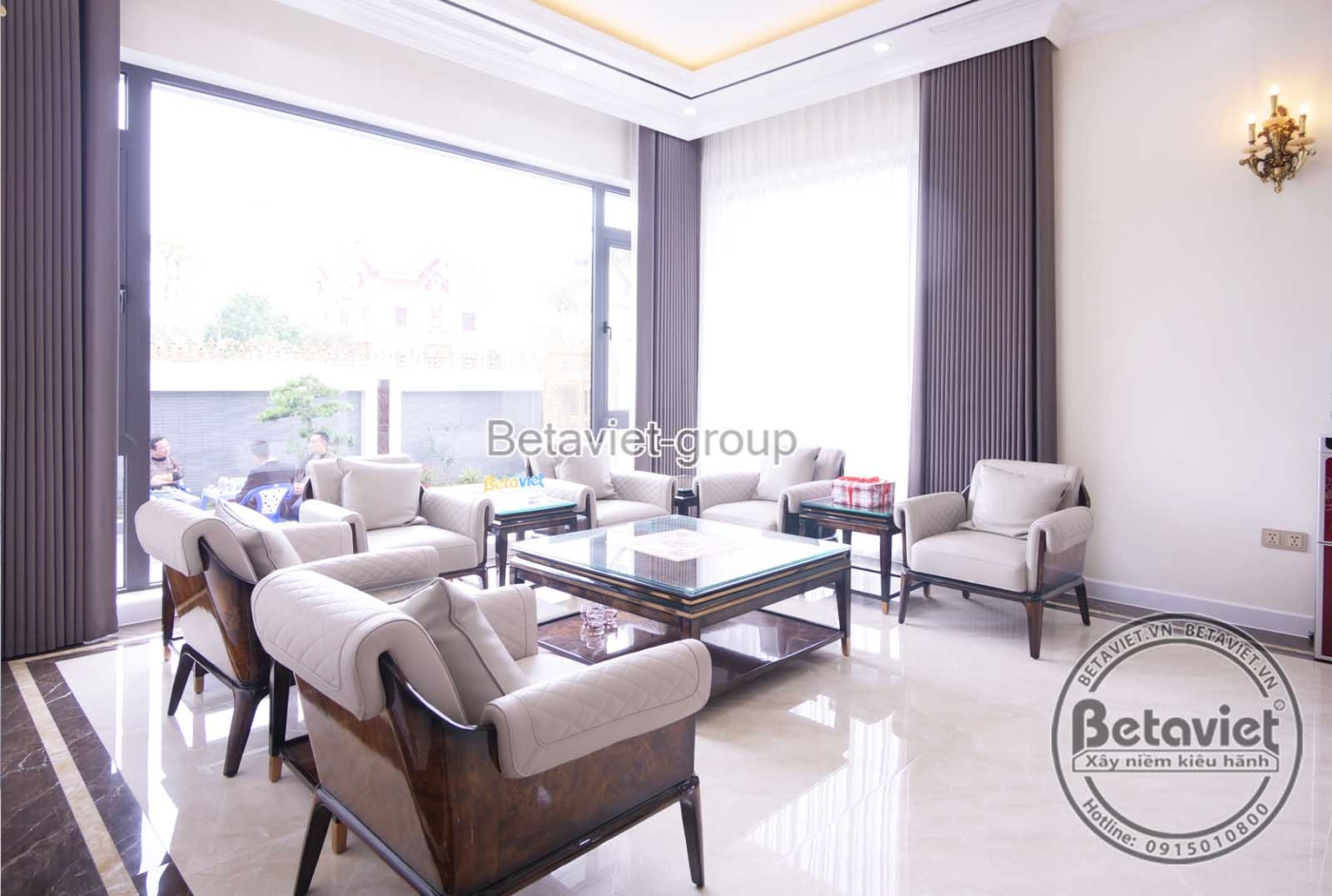Thi công biệt thự hiện đại TC20026, giai đoạn hoàn thành – phòng khách (3)