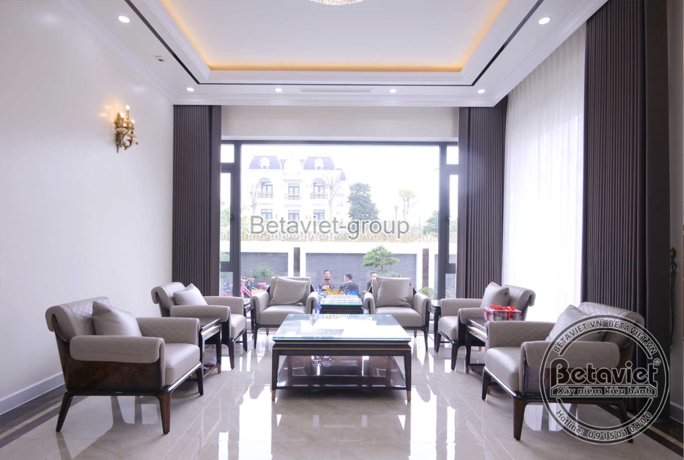 Thi công biệt thự hiện đại TC20026, giai đoạn hoàn thành – phòng khách (2)