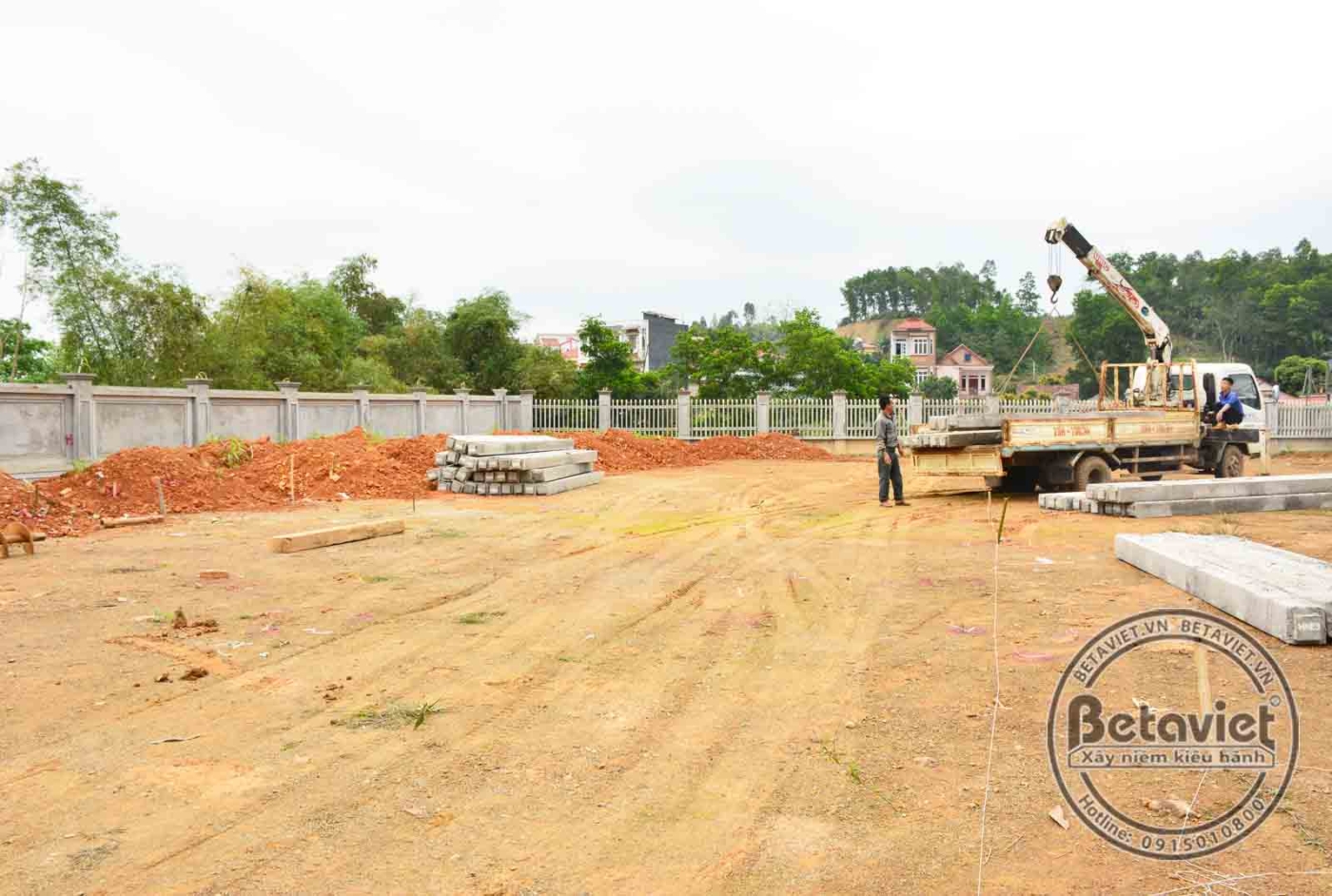 Thi công biệt thự tân cổ điển TC20163, giai đoạn khởi công – mặt ngoài công trình (2)