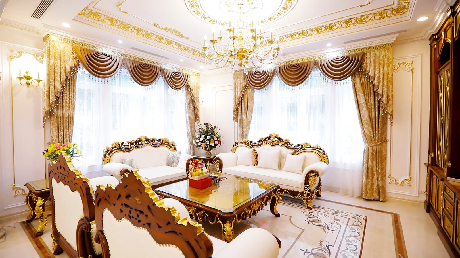 Thi công biệt thự tân cổ điển TC17044, giai đoạn hoàn thành – mặt ngoài công trình (3)