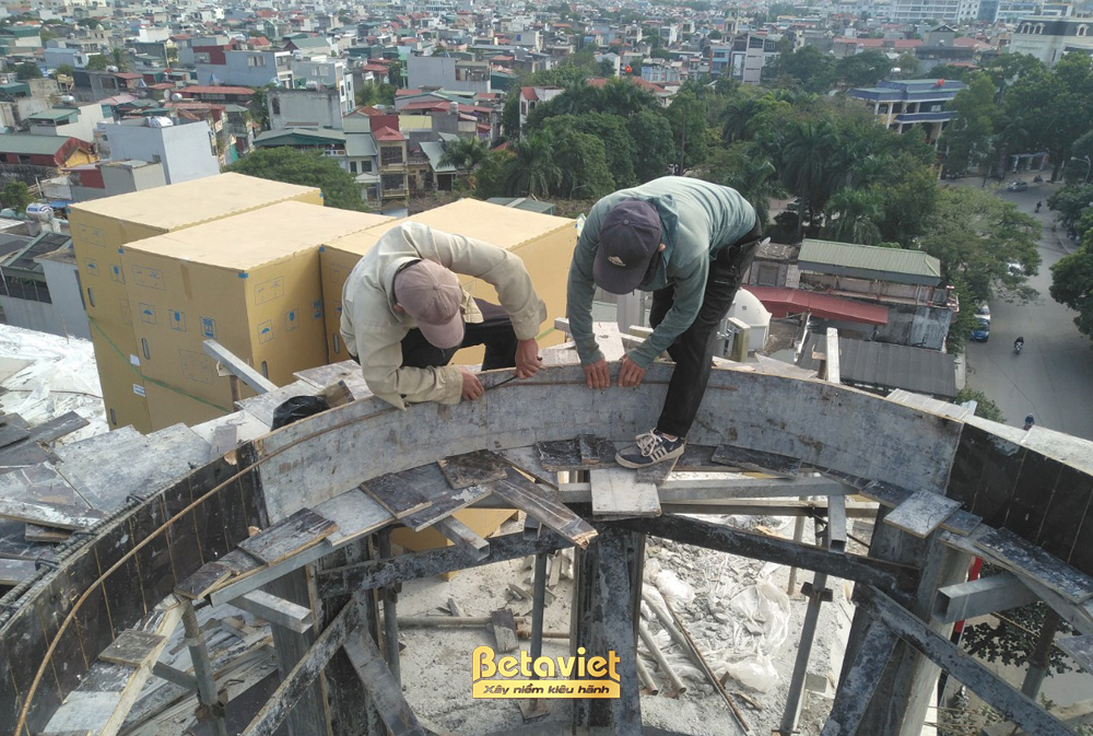 Phần thô Quá trình thi công nhà biệt thự cổ điển 7 tầng 1340m2 tại Thanh Hóa – TC20018