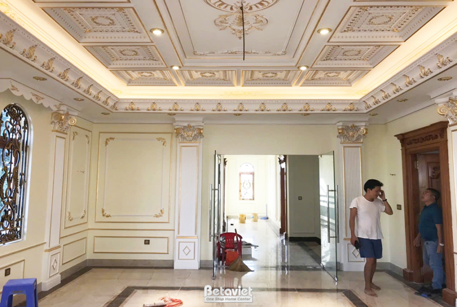 Thi công biệt thự TC20152, giai đoạn lắp đặt hoàn thiện – hành lang