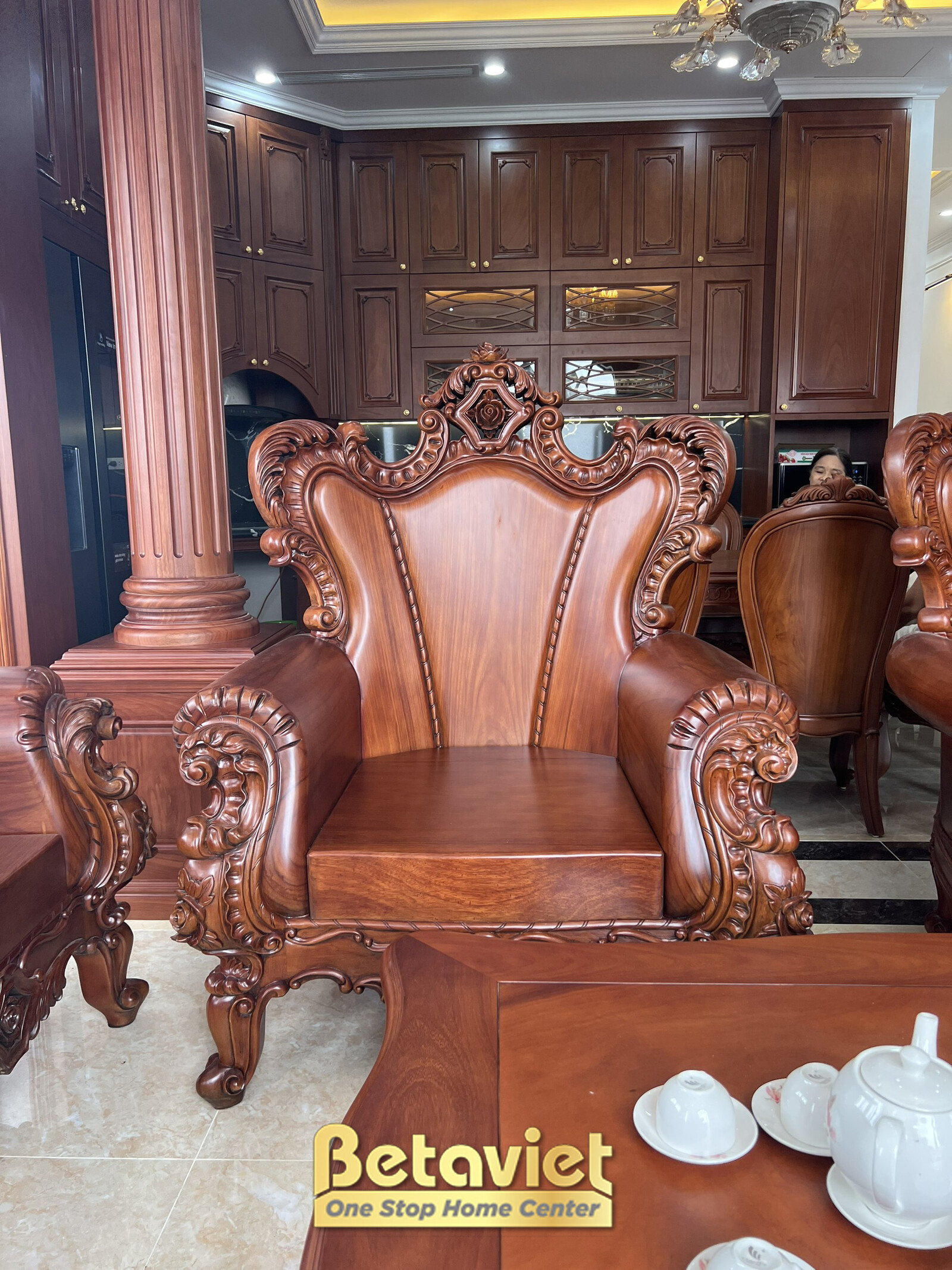 Thi công biệt thự tân cổ điển TC22207, giai đoạn hoàn thành – phòng khách (3)
