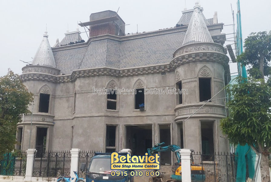 Thi công biệt thự 3 tầng cổ điển TC22030, giai đoạn thi công phần thô – mặt ngoài công trình (14)
