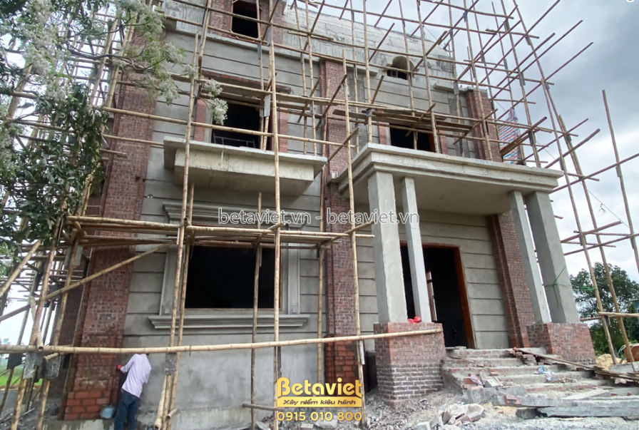 Thi công lâu đài 2 tầng cổ điển TC21083, giai đoạn thi công phần thô – ban công