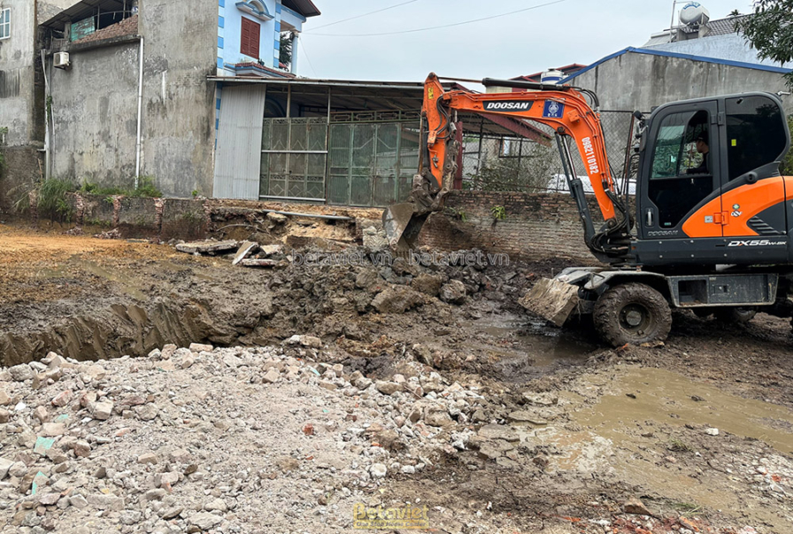 Thi công biệt thự 3 tầng tân cổ điển TC23101, giai đoạn khởi công – ảnh thi công thực tế