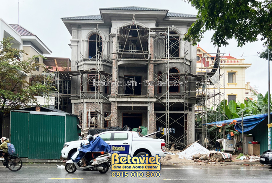 Thi công biệt thự 3 tầng tân cổ điển TC21112, giai đoạn thi công phần thô – mặt ngoài công trình