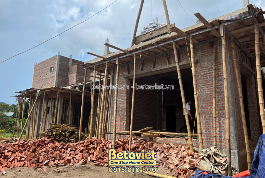 Thi công biệt thự 2 tầng hiện đại TC22009, giai đoạn thi công phần thô – mặt ngoài công trình (5)