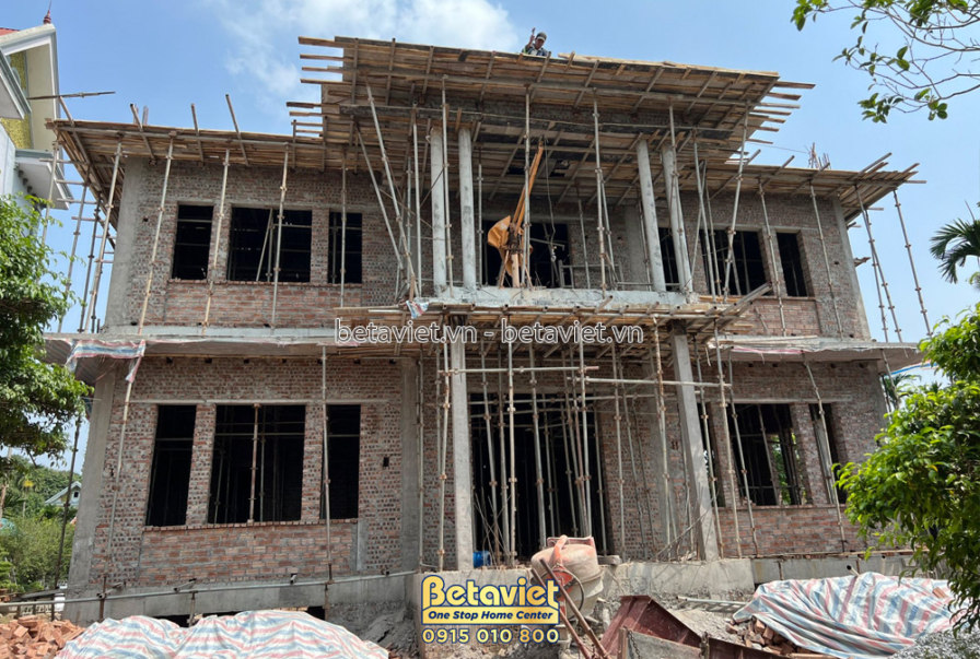 Thi công biệt thự TC22017, giai đoạn thi công phần thô – mặt ngoài công trình (5)