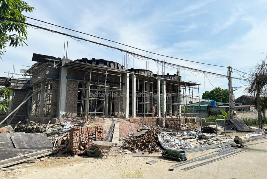 Thi công dinh thự tân cổ điển TC23082, giai đoạn thi công phần thô – mặt ngoài công trình (32)