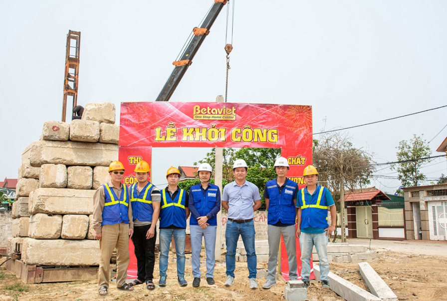 Thi công dinh thự tân cổ điển TC23082, giai đoạn khởi công – ảnh thi công thực tế