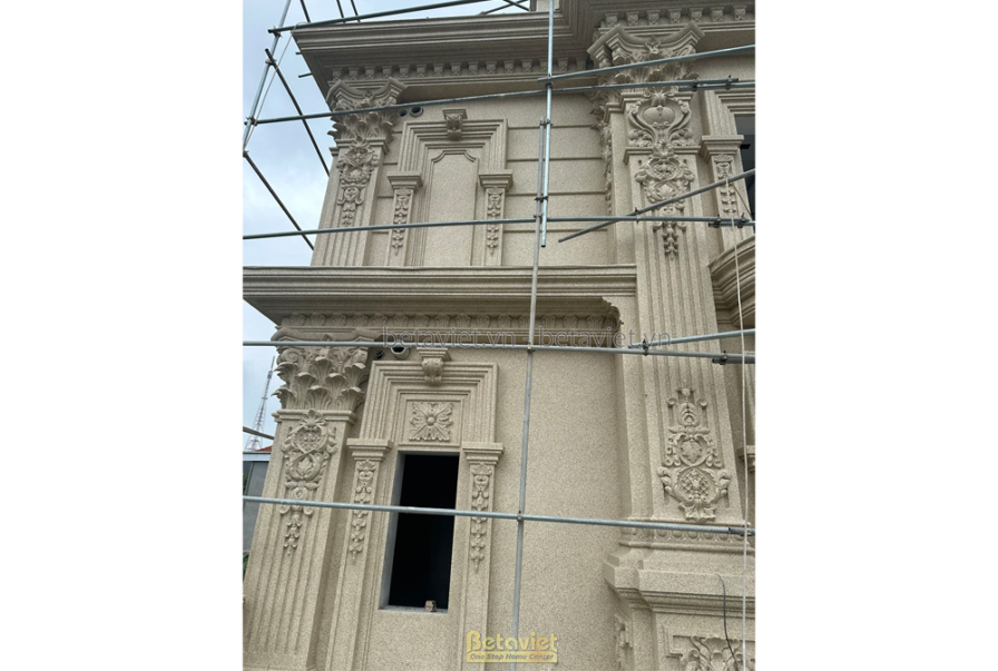Thi công dinh thự 3 tầng tân cổ điển TC21152, giai đoạn thi công phần thô – mặt ngoài công trình (3)