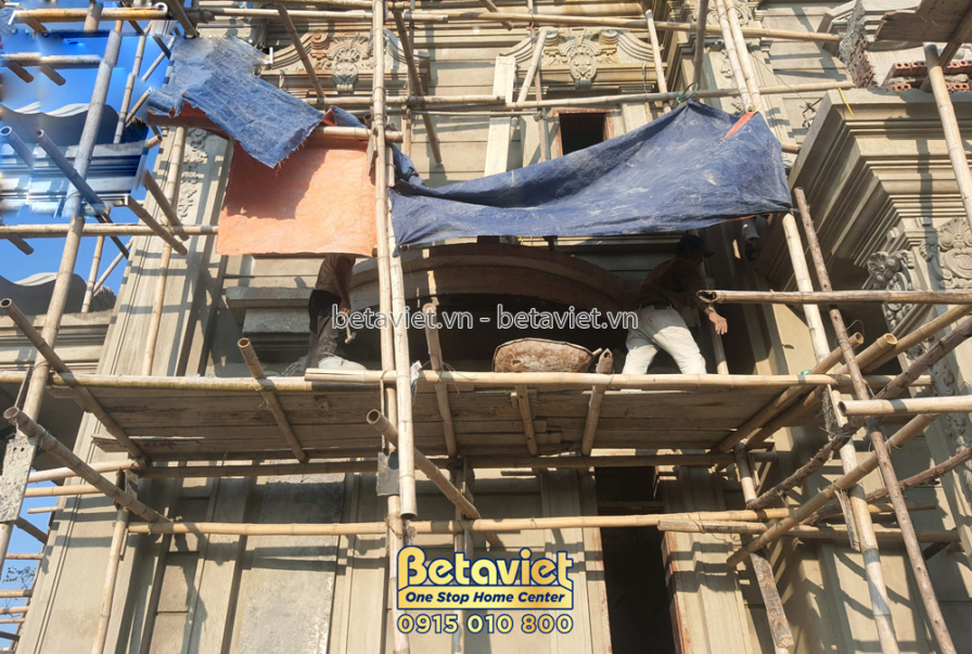 Thi công lâu đài 2 tầng cổ điển TC21083, giai đoạn thi công phần thô – mặt ngoài công trình (37)