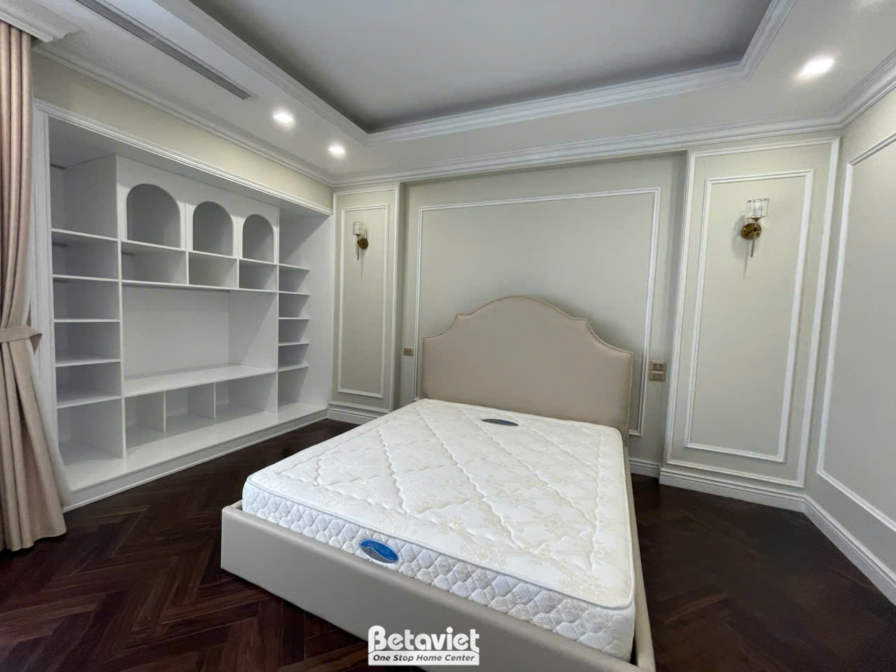 Thi công biệt thự 3 tầng TC24807, giai đoạn hoàn thành – phòng ngủ (4)