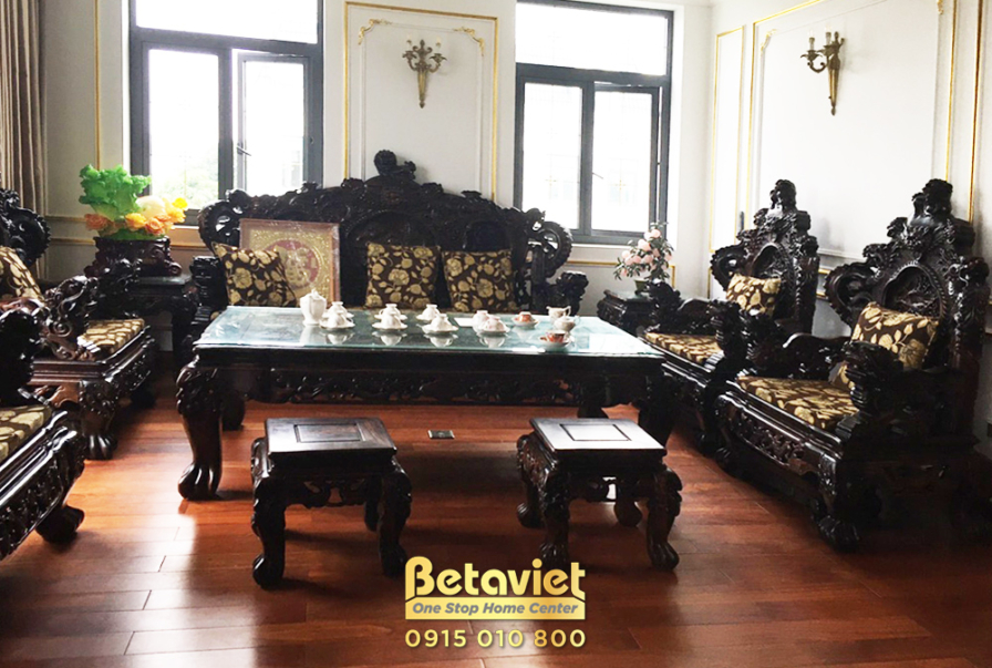Thi công biệt thự 3 tầng tân cổ điển TC21093, giai đoạn lắp đặt hoàn thiện – phòng khách (5)
