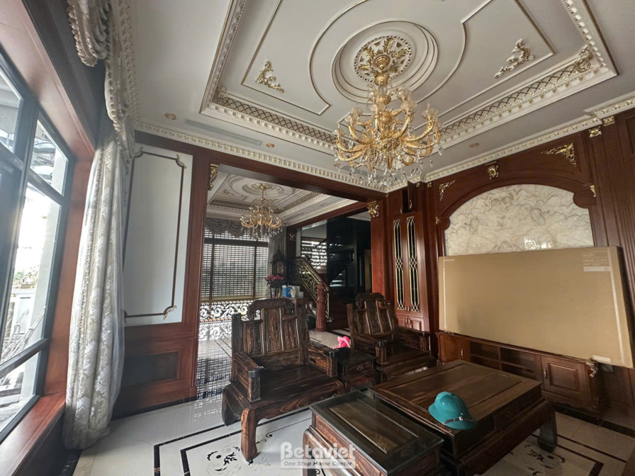 Thi công biệt thự 4 tầng TC22099, giai đoạn hoàn thành – phòng khách (3)