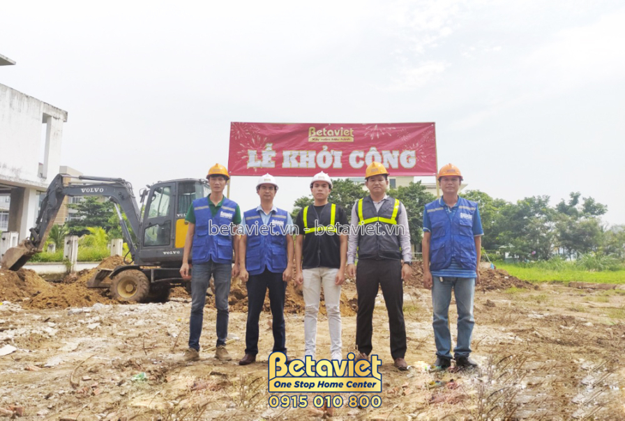 Thi công biệt thự 3 tầng hiện đại TC22049, giai đoạn khởi công – mặt ngoài công trình
