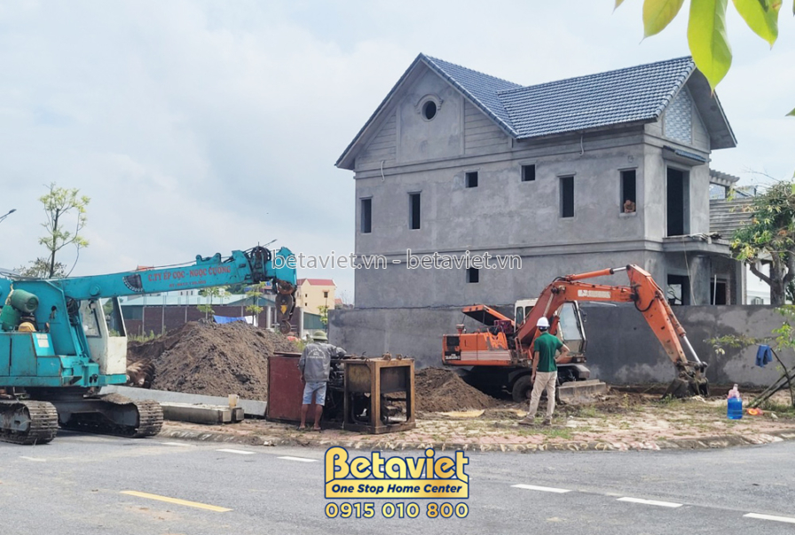 Thi công biệt thự 3 tầng hiện đại TC22156, giai đoạn khởi công – mặt ngoài công trình (2)