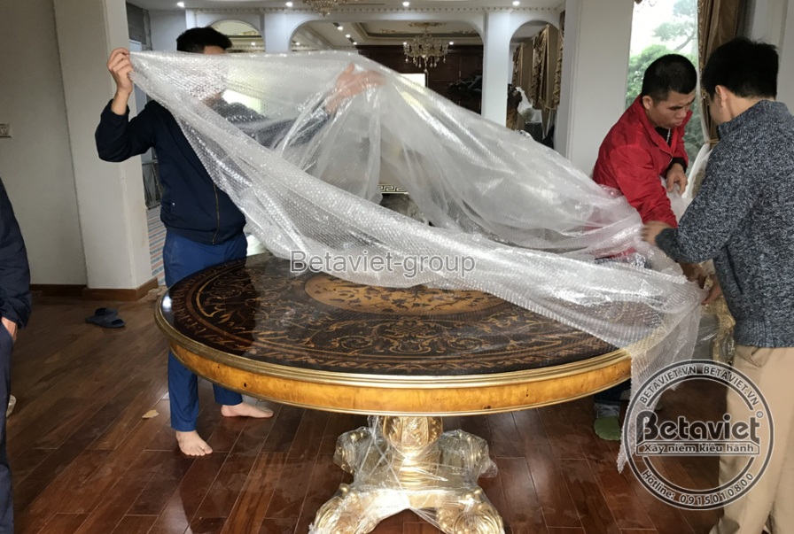 Thi công biệt thự TC24903, giai đoạn lắp đặt hoàn thiện – phòng bếp và phòng ăn