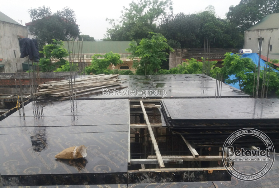Thi công biệt thự 3 tầng tân cổ điển TC21006, giai đoạn thi công phần thô – ảnh thi công thực tế (2)
