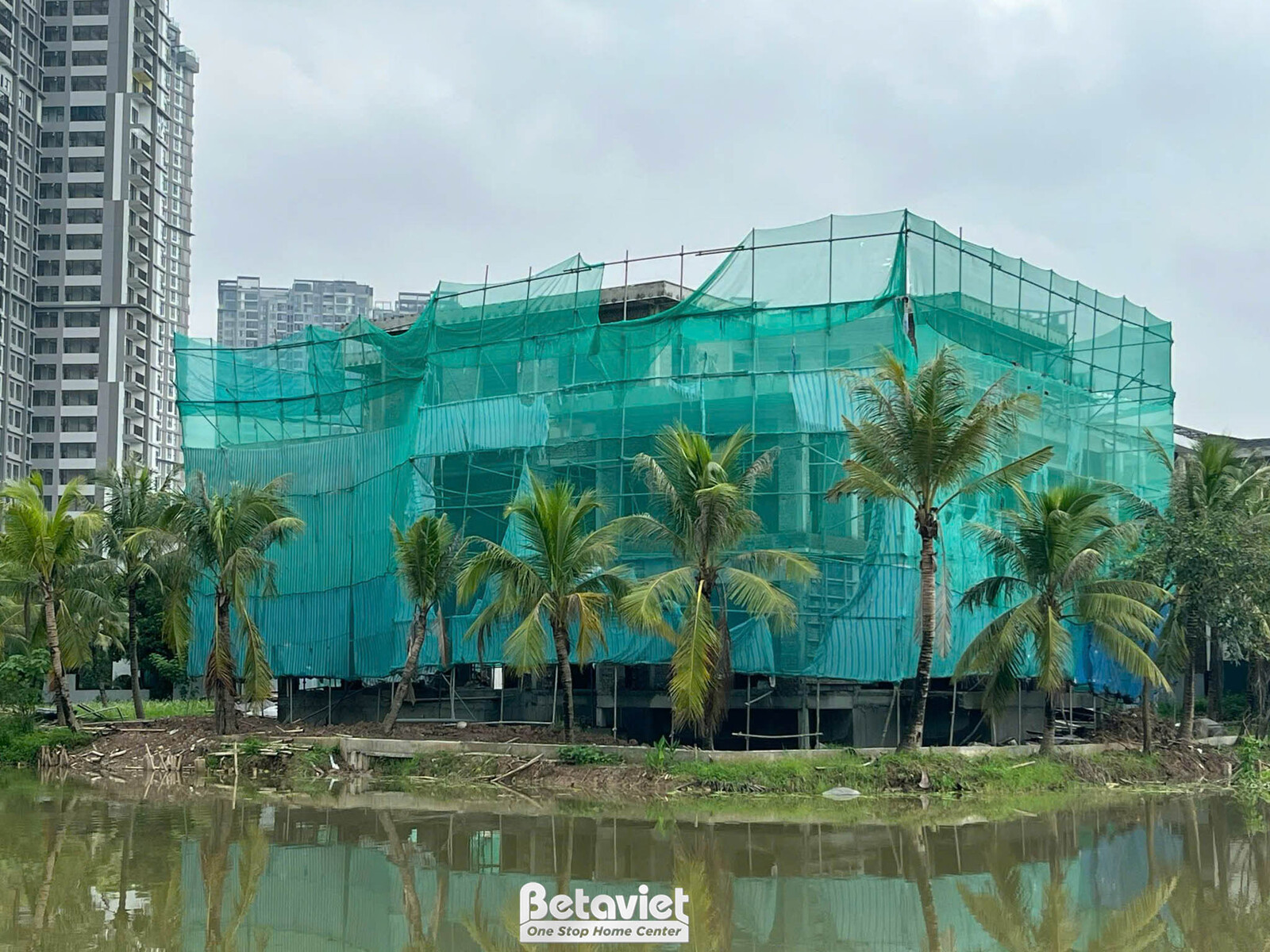 Thi công biệt thự 3 tầng TC24948, giai đoạn thi công phần thô – mặt ngoài công trình (5)