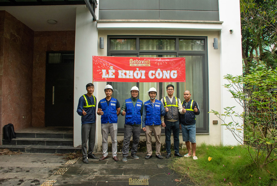 Thi công biệt thự 3 tầng TC23093, giai đoạn khởi công – mặt ngoài công trình