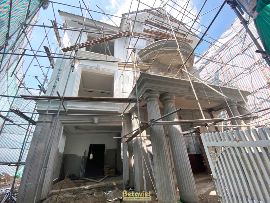 Thi công biệt thự 3 tầng TC23036, giai đoạn thi công nội thất – mặt ngoài công trình (3)