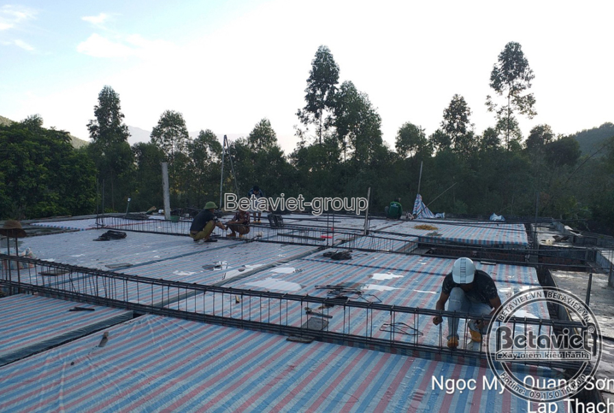 Thi công biệt thự 2 tầng tân cổ điển TC21101, giai đoạn thi công phần thô – mặt ngoài công trình