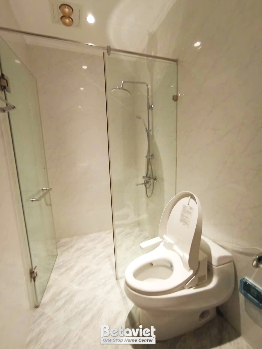 Thi công biệt thự 3 tầng TC23093, giai đoạn hoàn thành – phòng tắm (2)