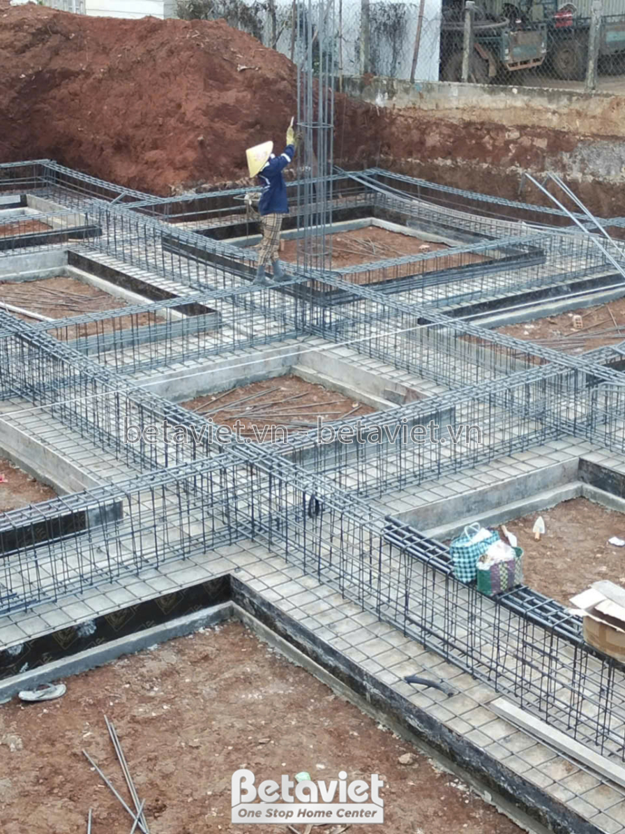 Thi công lâu đài 3 tầng cổ điển TC5003755, giai đoạn khởi công – kết cấu phần thô (5)
