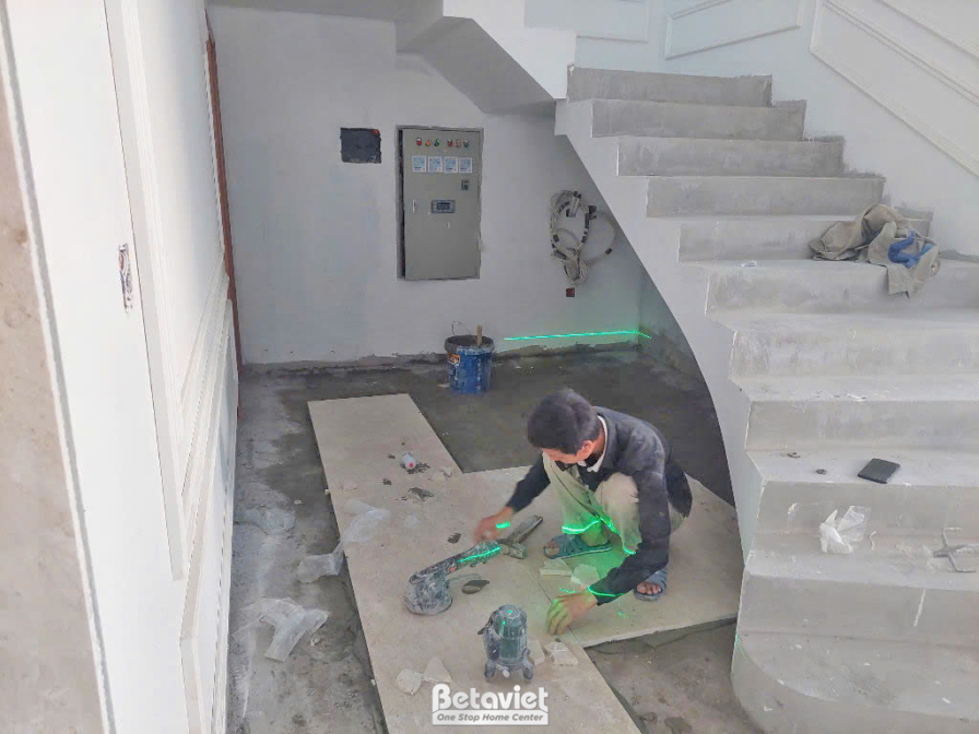 Thi công biệt thự 3 tầng tân cổ điển TC23101, giai đoạn thi công nội thất – phòng khách (10)