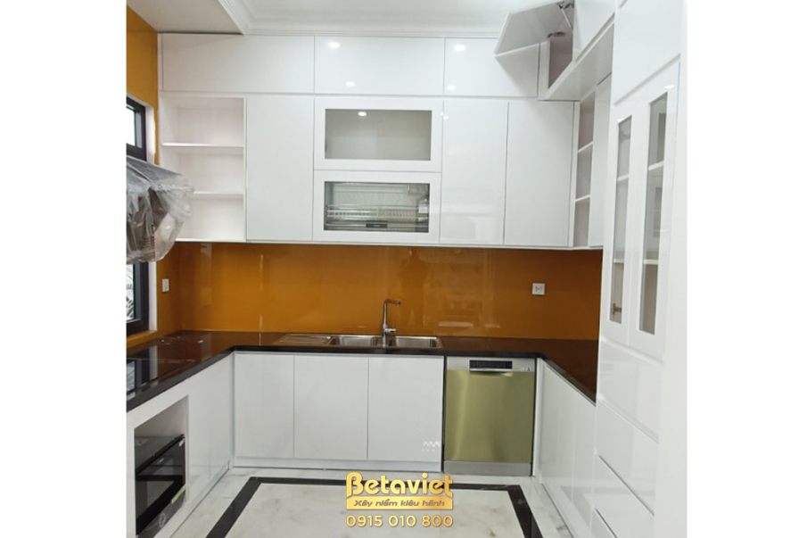 Thi công biệt thự TC21352, giai đoạn hoàn thành – phòng bếp và phòng ăn