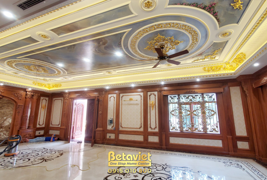 Thi công biệt thự 3 tầng tân cổ điển TC22598, giai đoạn lắp đặt hoàn thiện – hành lang