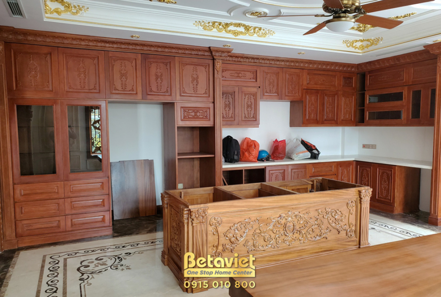 Thi công biệt thự 3 tầng tân cổ điển TC22598, giai đoạn lắp đặt hoàn thiện – phòng bếp và phòng ăn