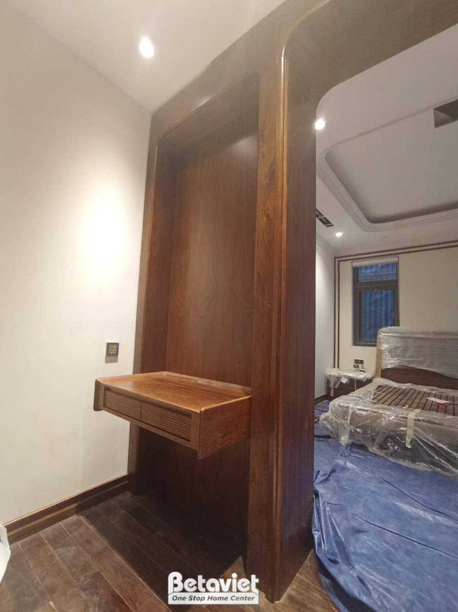 Thi công biệt thự 3 tầng TC23093, giai đoạn lắp đặt hoàn thiện – phòng ngủ