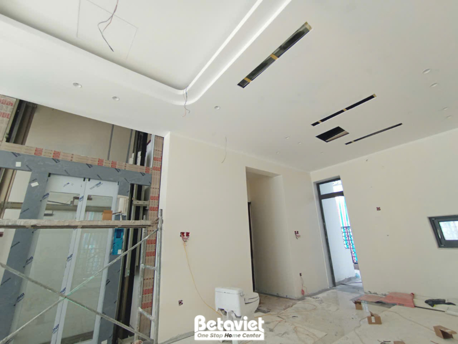 Thi công biệt thự 3 tầng TC23093, giai đoạn thi công nội thất – mặt ngoài công trình (2)