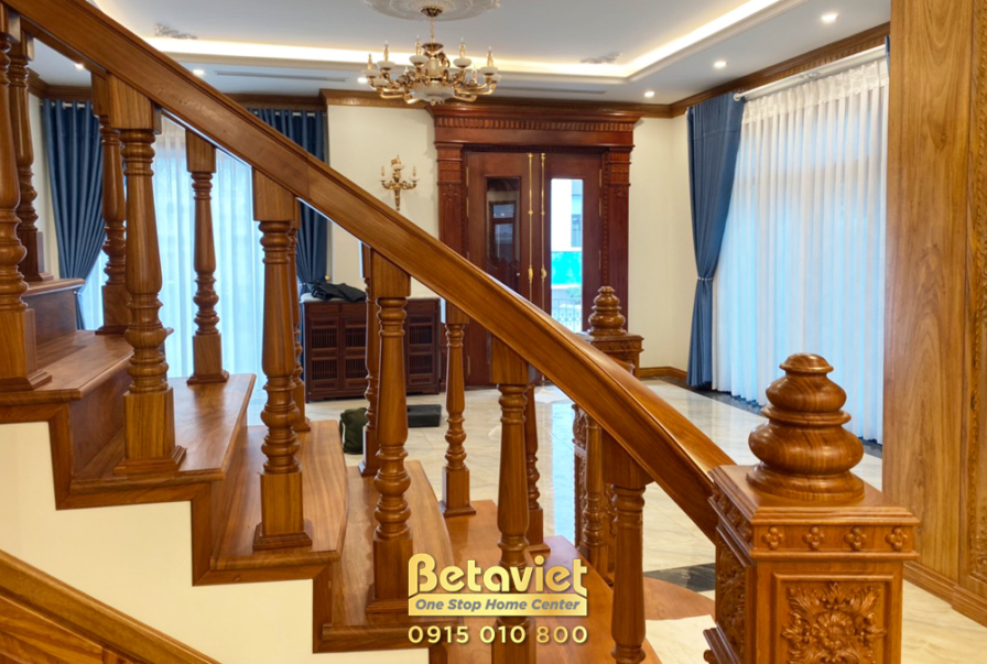 Thi công biệt thự tân cổ điển TC22081, giai đoạn lắp đặt hoàn thiện – khu vực cầu thang (2)