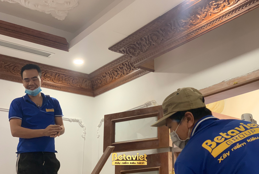 Thi công biệt thự 3 tầng tân cổ điển TC21097, giai đoạn lắp đặt hoàn thiện – chi tiết hoàn thiện (7)