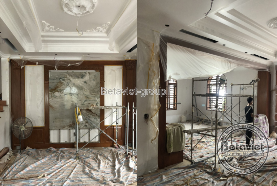 Thi công biệt thự 3 tầng tân cổ điển TC21008, giai đoạn lắp đặt hoàn thiện – phòng sinh hoạt chung